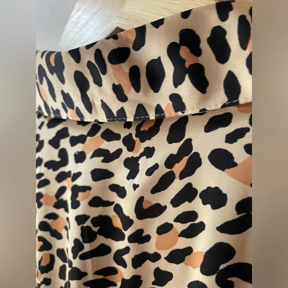 Macys On 34th Satin Leopard Print Collared Shirt … - image 5